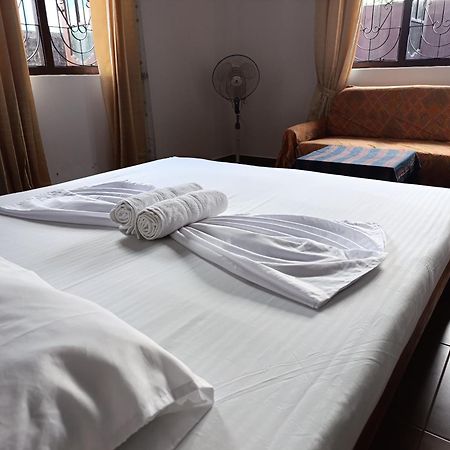 S And P Airport Transit Hostel And Villa 01 Negombo Exterior foto